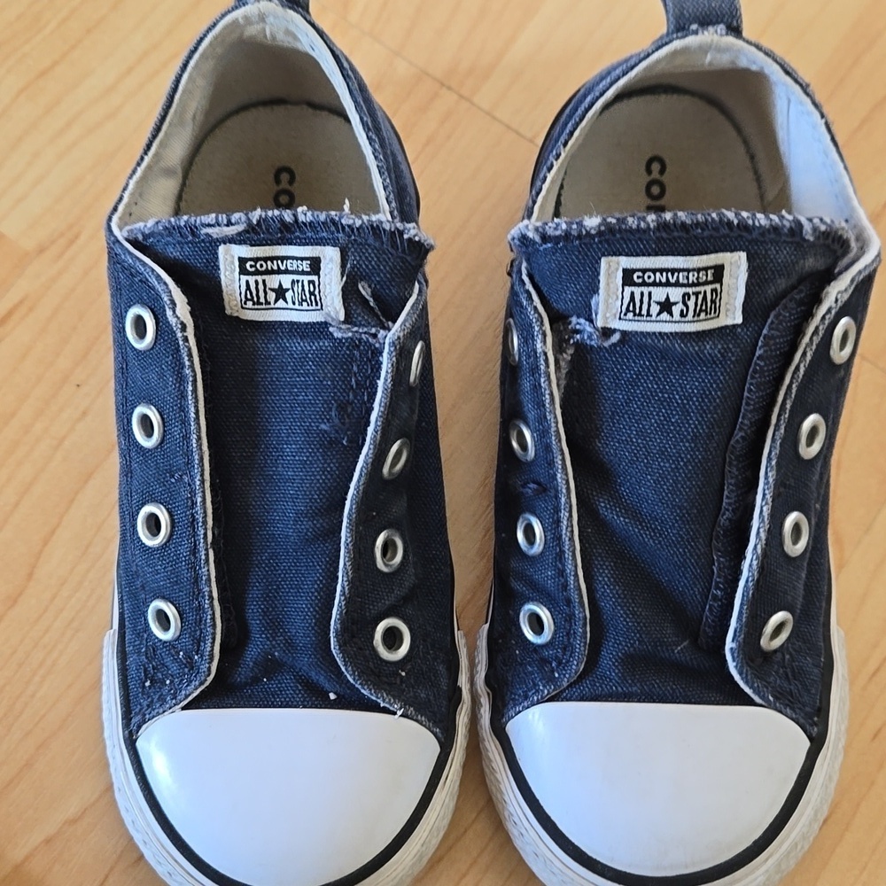 Converse, size 10, guc - Picture 2 of 5